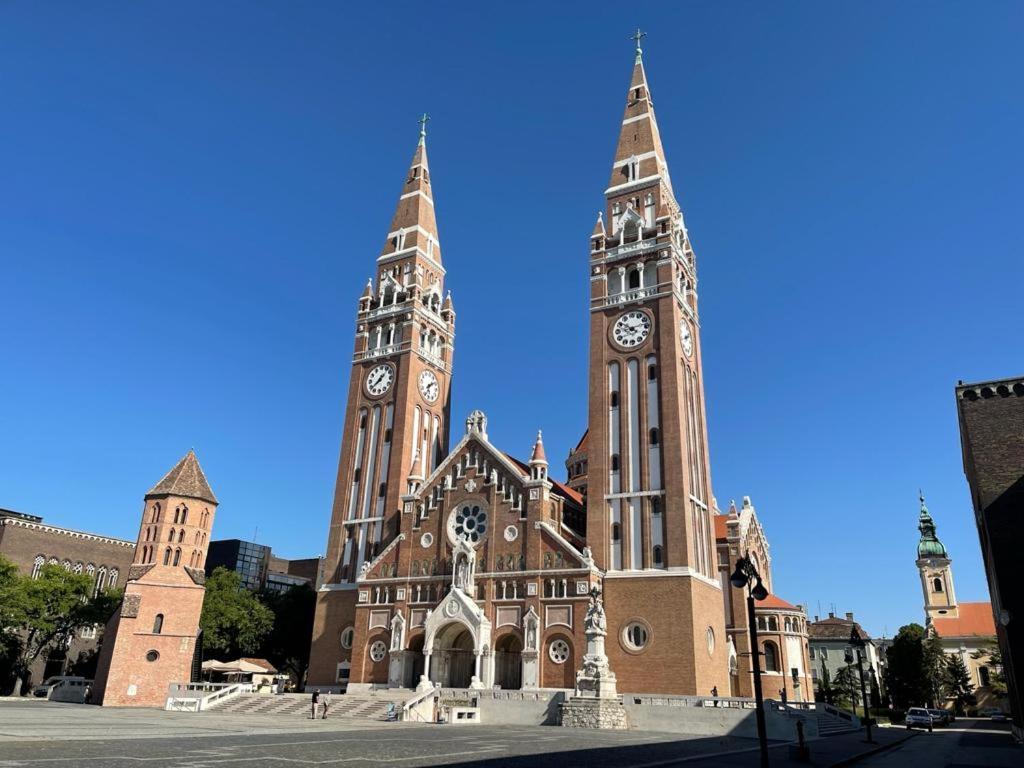 University City Life Bestern Szeged Buitenkant foto